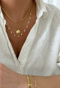 Dangling Pearl Necklace