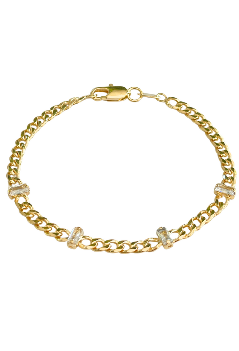 A fresh take on timeless sparkle—our CZ curb bracelet blends everyday shine with statement-worthy style. Perfect for stacking or wearing solo, it’s your go-to for both daily wear and special occasions.


18k Gold Filled Over Brass
7” Length, 4mm Width&nbsp;
Lightweight &amp; Stackable