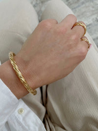 Melia Twist Bangle