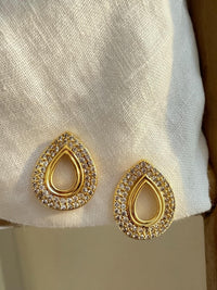 Wedding Jewelry Bridal Studs Gold Filled Crystal Teardrop Earrings Rhinestone Border Design Perfect Bride Bridesmaid Gift Versatile Wedding Party Accessories CZ Stone Dimensional Shape Elegant Ceremony Jewelry Secure Closure Comfortable