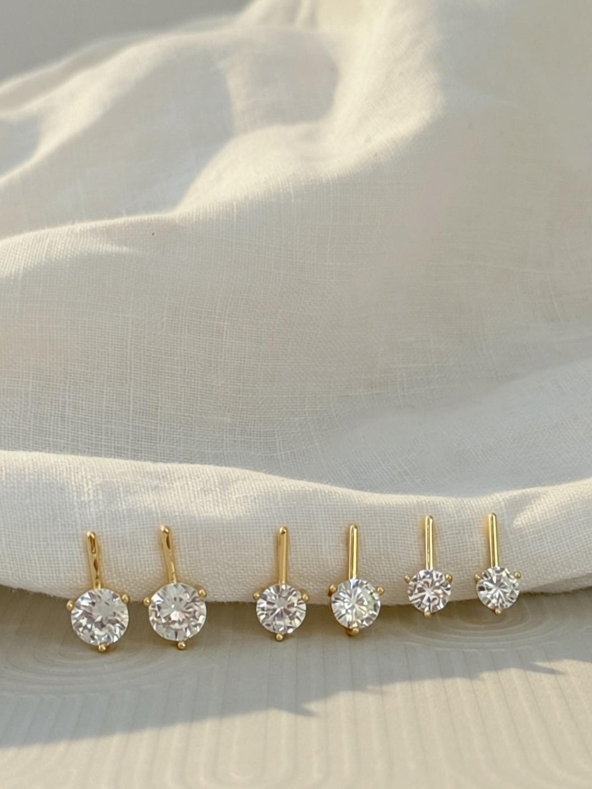 Wedding Jewelry Collection Cubic Zirconia Stud Earrings Gold Plated Bridesmaid Gift Set Hypoallergenic Nickel Free Sensitive Ear Friendly Elegant Drop Earrings Three Prong Setting Design Perfect Graduation Present Thank You Gift Everyday