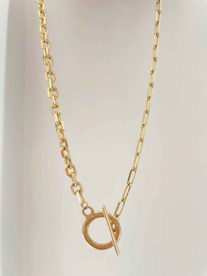 Uptown Girl Toggle Necklace